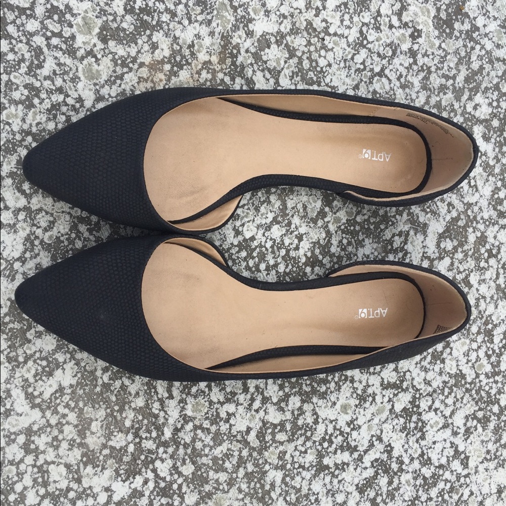 Business causal black flats